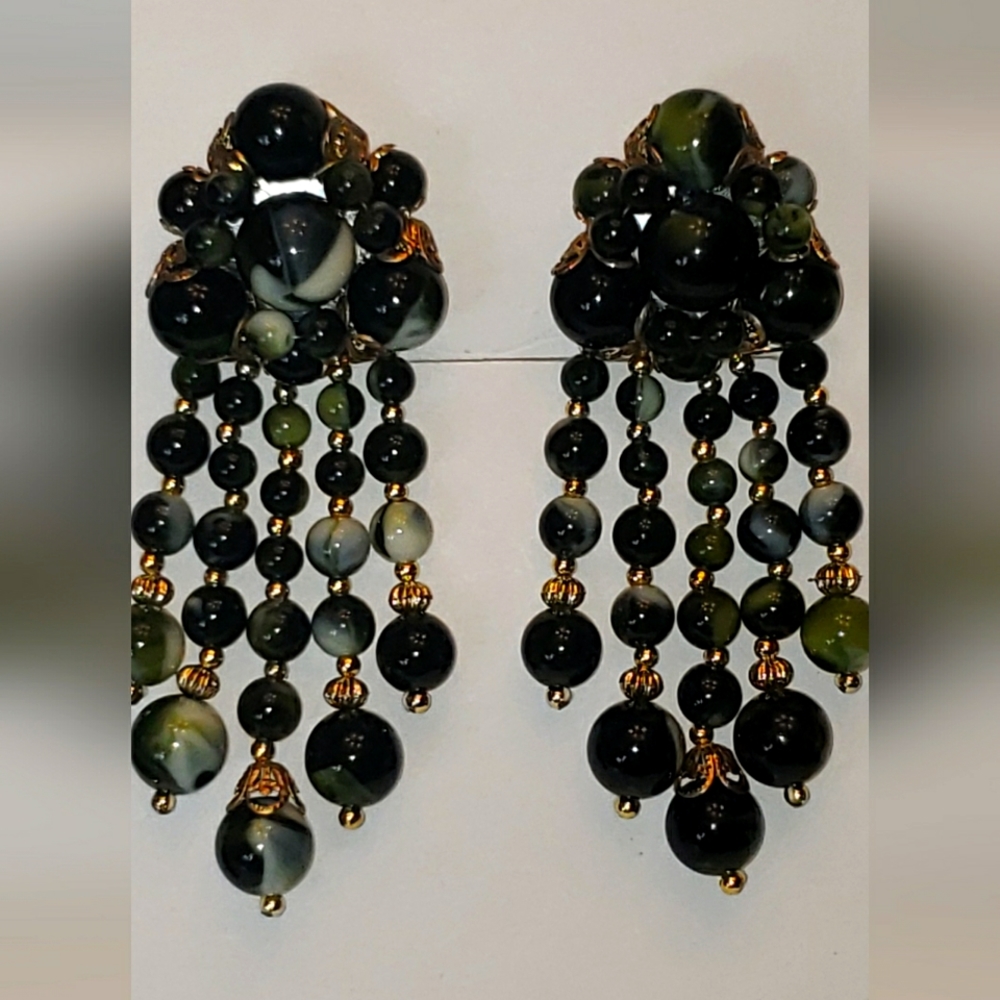 Vintage glass beaded dangling earrings green and white swirl